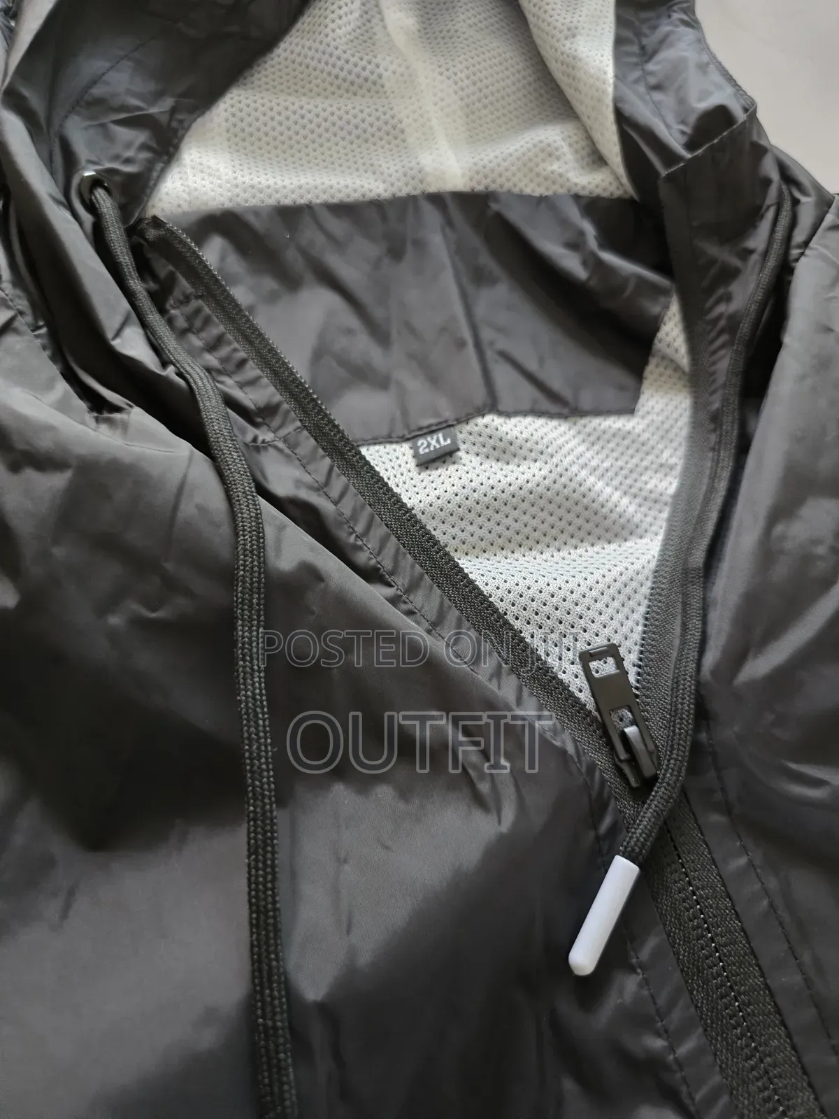 Nike Lightweight Hooded Windbreaker Jacket