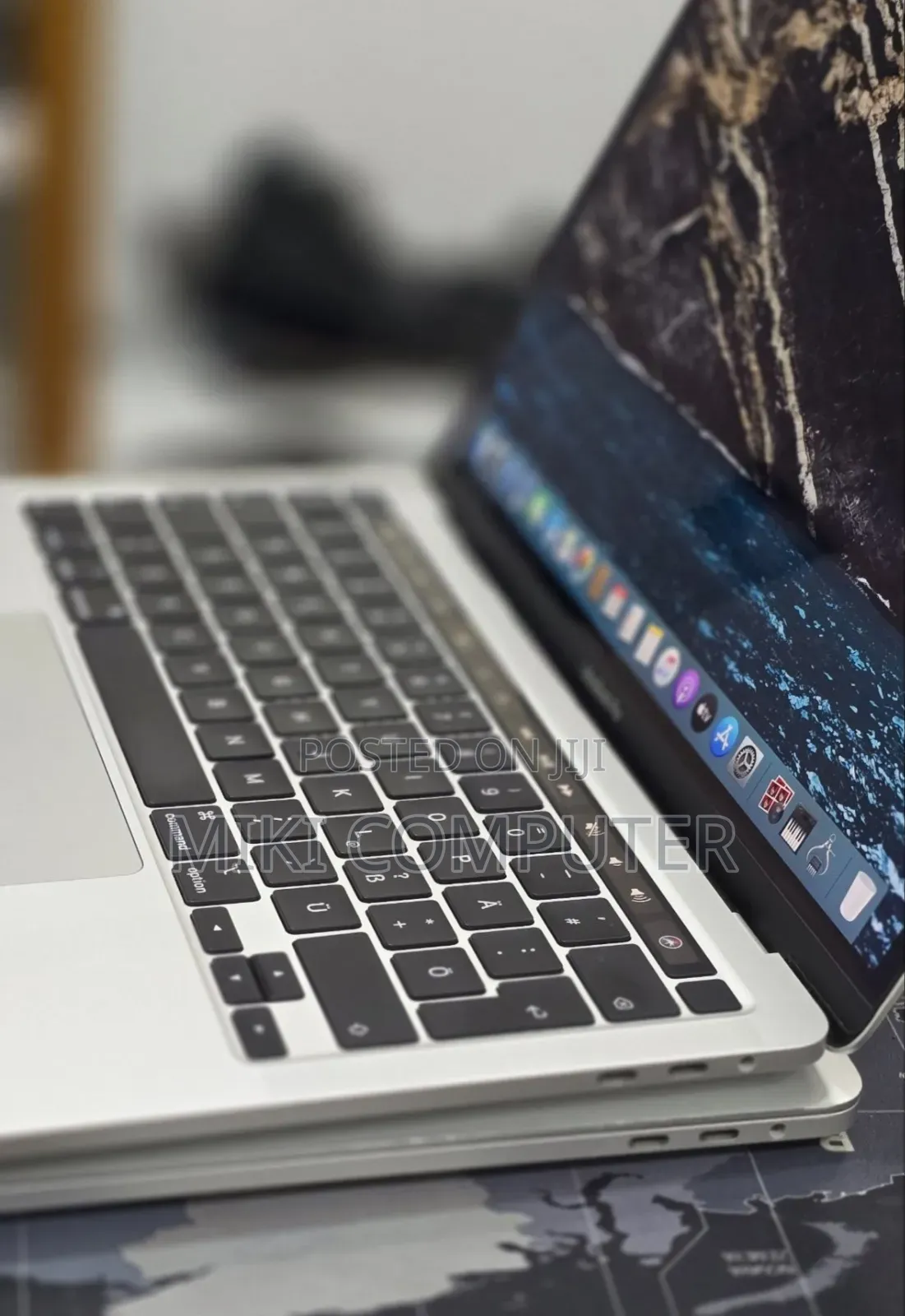 New Laptop Apple MacBook Pro 2020 32GB Intel Core i7 SSD 512GB