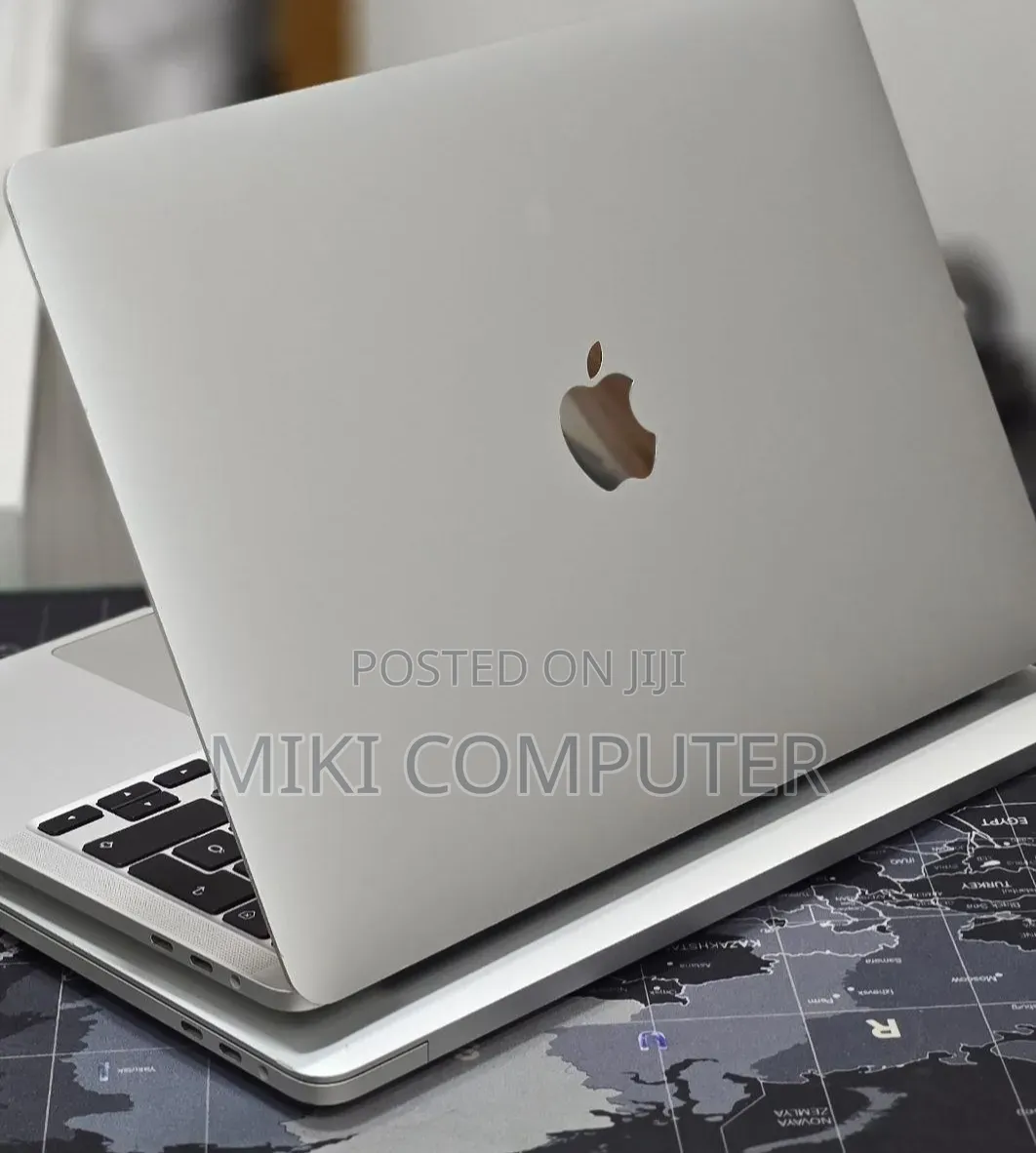 New Laptop Apple MacBook Pro 2020 32GB Intel Core i7 SSD 512GB