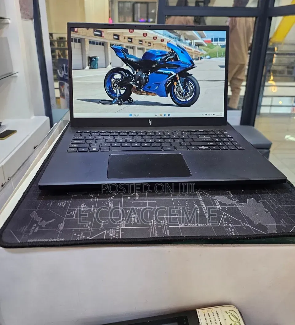 New Laptop Acer 16GB Intel Core i9 SSD 512GB