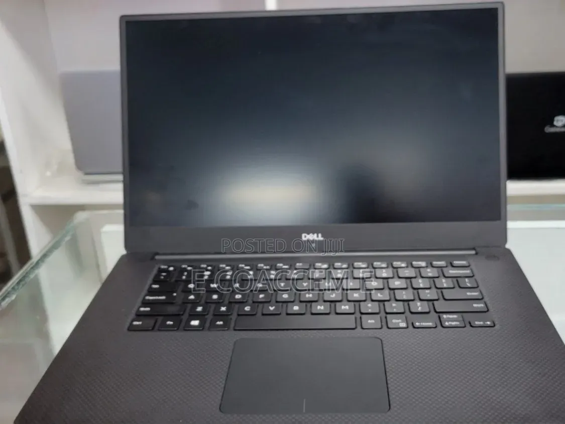 New Laptop Dell Precision 5530 16GB Intel Core i7 SSD 512GB