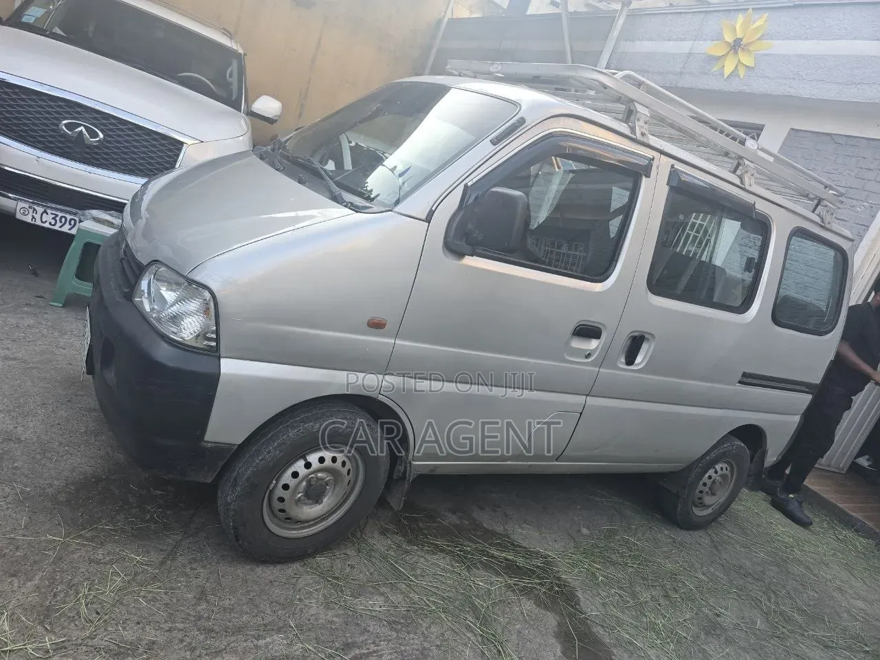 Suzuki Eeco 2025 Silver