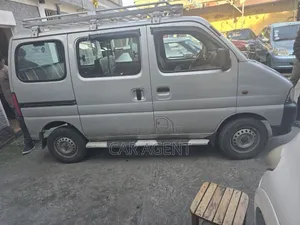 Suzuki Eeco 2025 Silver