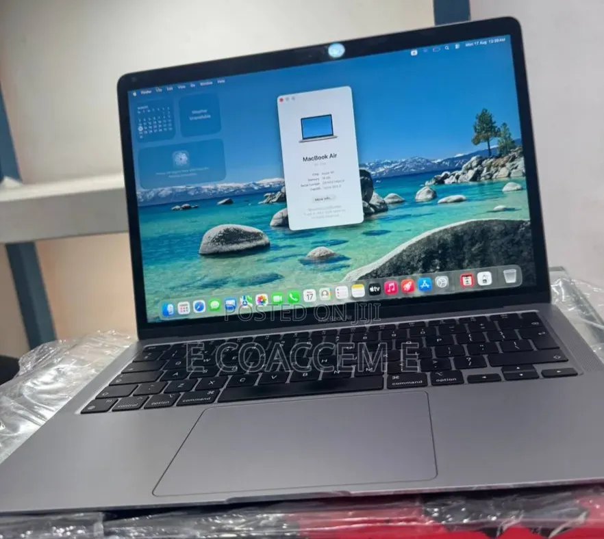 New Laptop Apple MacBook 8GB Intel Core i5 SSD 128GB