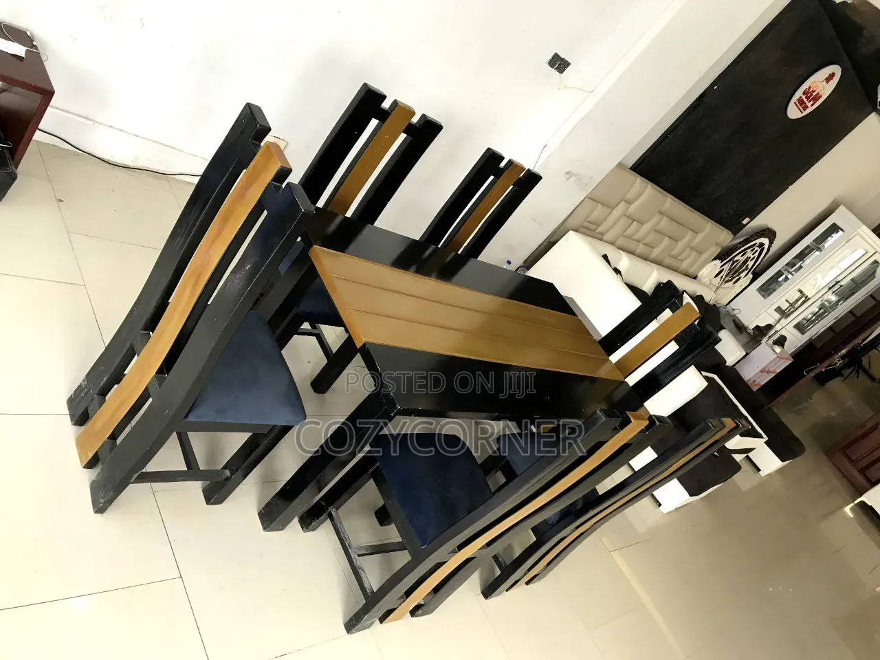 Refined 6 Seater Dining Set With Durability. የምግብ ጠረጴዛ
