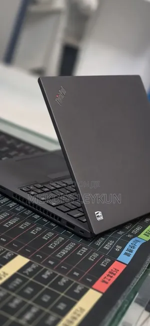 New Laptop Lenovo ThinkPad T14 G4 16GB Intel Core i7 SSD 512GB