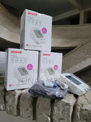 Blood Pressure Monitor宏埠Electronic BP Meter頗冬error-Free and Accurate.