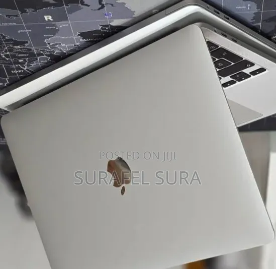 New Laptop Apple MacBook Pro 2020 32GB Intel Core i7 SSD 512GB