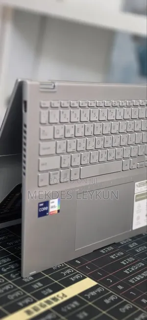 New Laptop Asus Vivobook 14 16GB Intel Core i9 SSD 512GB
