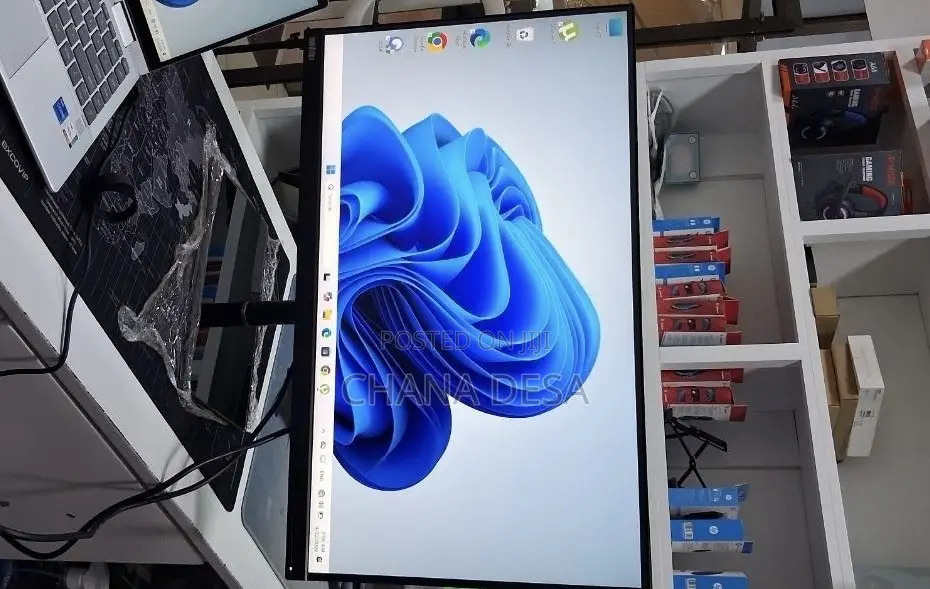 Lenovo Monitors