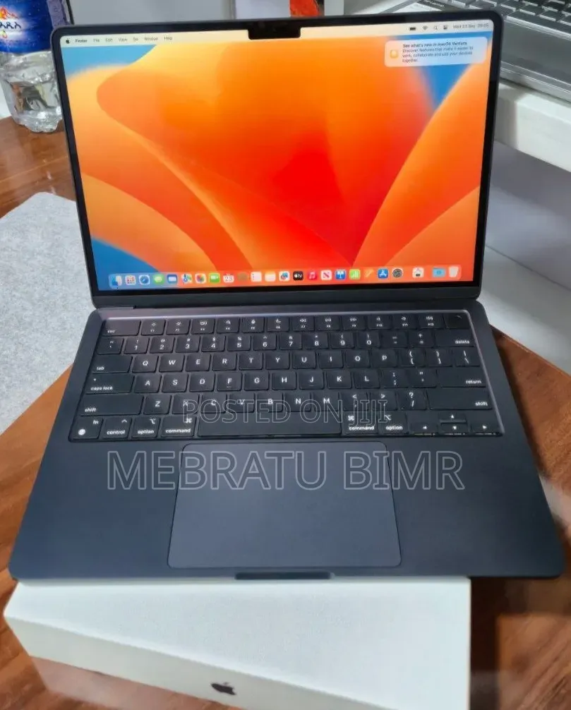 New Laptop Apple MacBook Air 2022 M2 8GB Apple M2 SSD 256GB