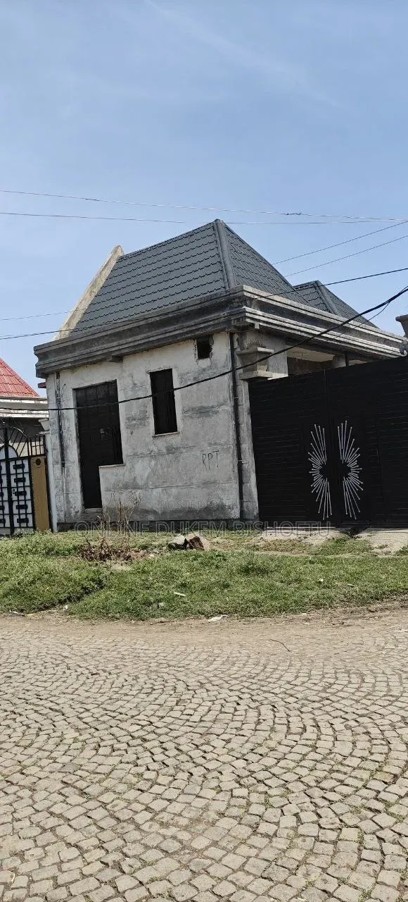 9bdrm Villa in Bishoftu Dukem, Oromia-Finfinne for sale