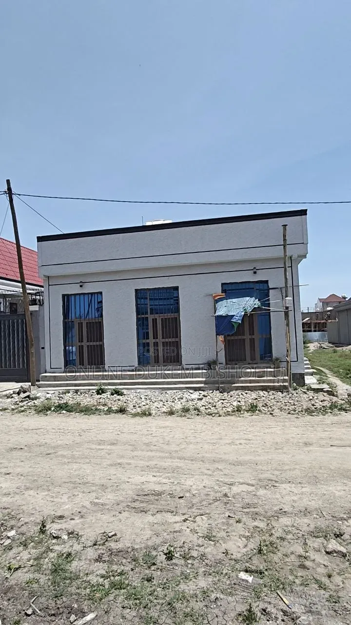 Furnished 10bdrm House in Bishoftu Dukem, Oromia-Finfinne for sale