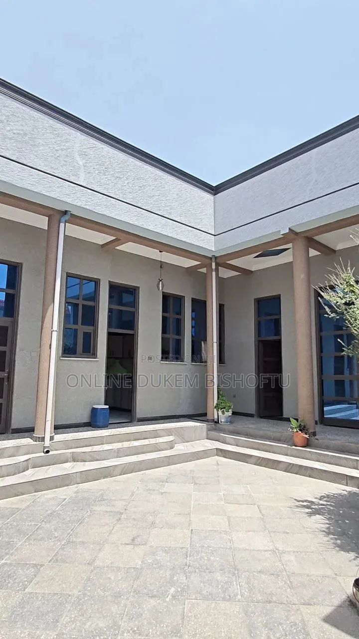 Furnished 10bdrm House in Bishoftu Dukem, Oromia-Finfinne for sale