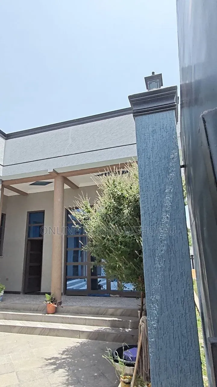 Furnished 10bdrm House in Bishoftu Dukem, Oromia-Finfinne for sale