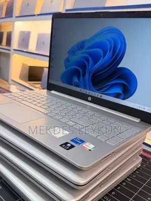 New Laptop HP Stream Notebook 16GB Intel Core i5 SSD 512GB
