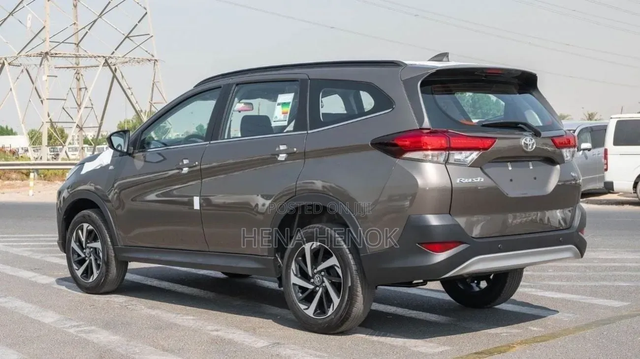 Toyota Rush 2022 Brown