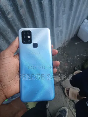 Infinix Hot 10 128 GB