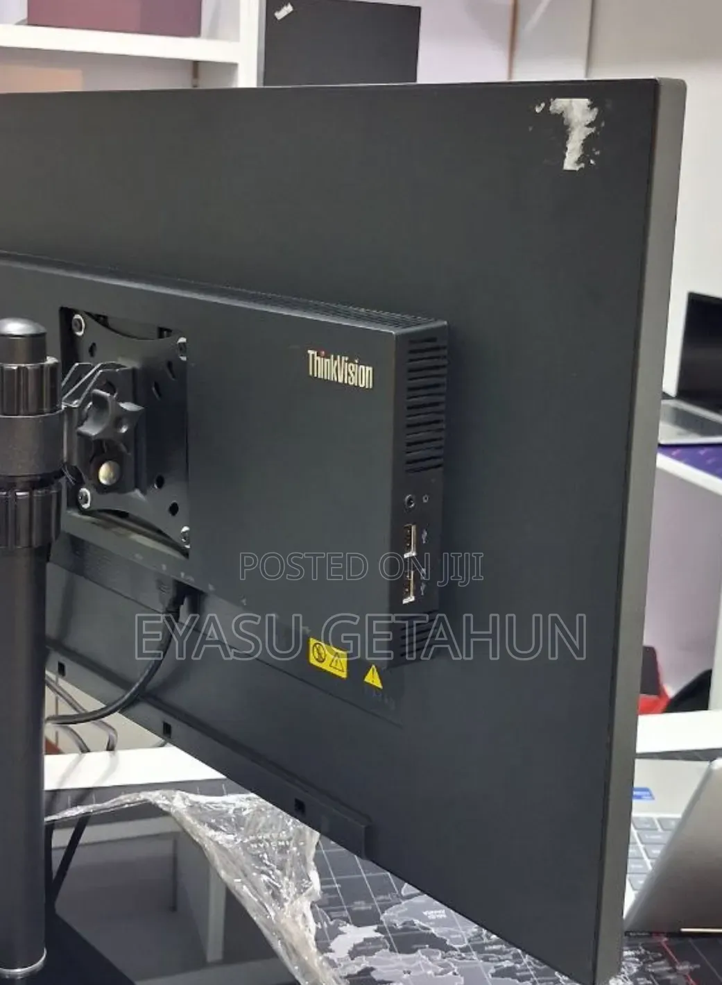Brand New LENOVO 27" Inch Frameless Monitor 2022/23 Bran