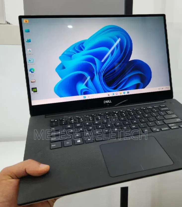 New Laptop Dell XPS 15 16GB Intel Core i7 SSD 512GB