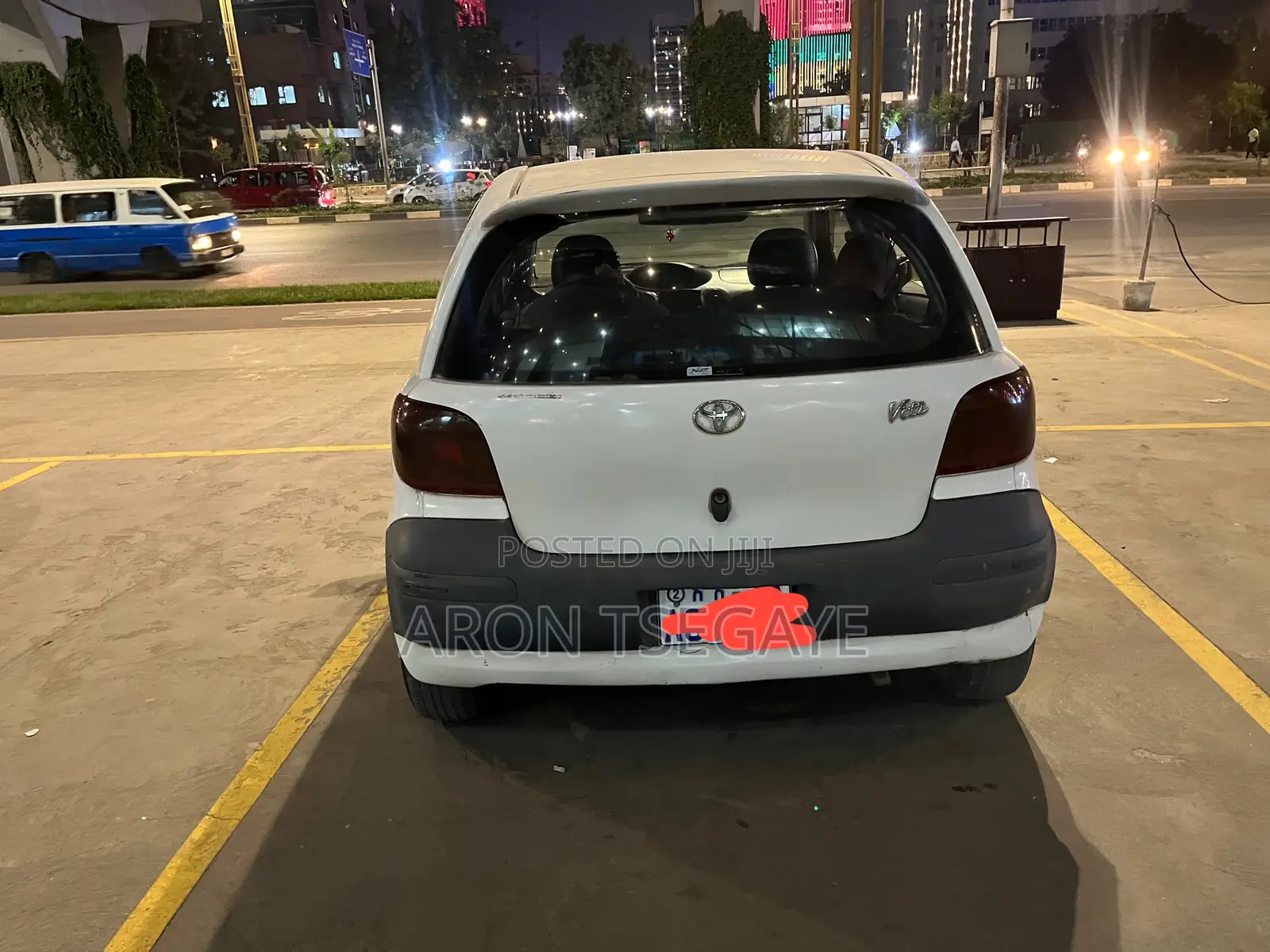 Toyota Vitz 2002 White
