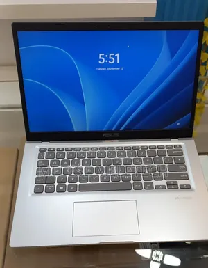 New Laptop Asus Vivobook 14 8GB Intel Atom SSD 256GB
