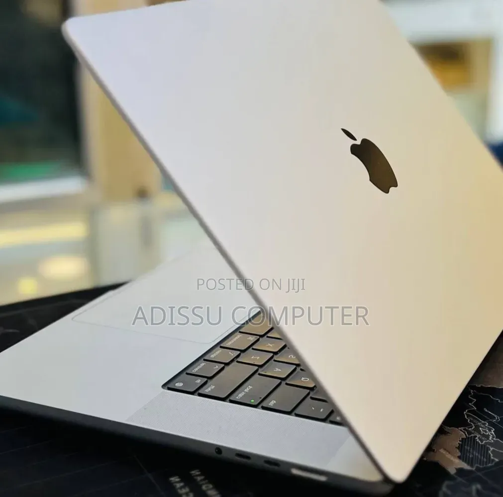 New Laptop Apple MacBook Pro 2021 M1 32GB Apple M1 Max SSD 1T