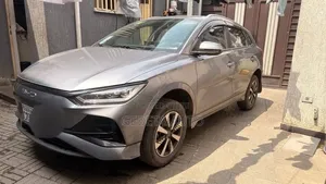 BYD E2 43 kWh 94 hp FWD 2025