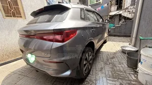 BYD E2 43 kWh 94 hp FWD 2025