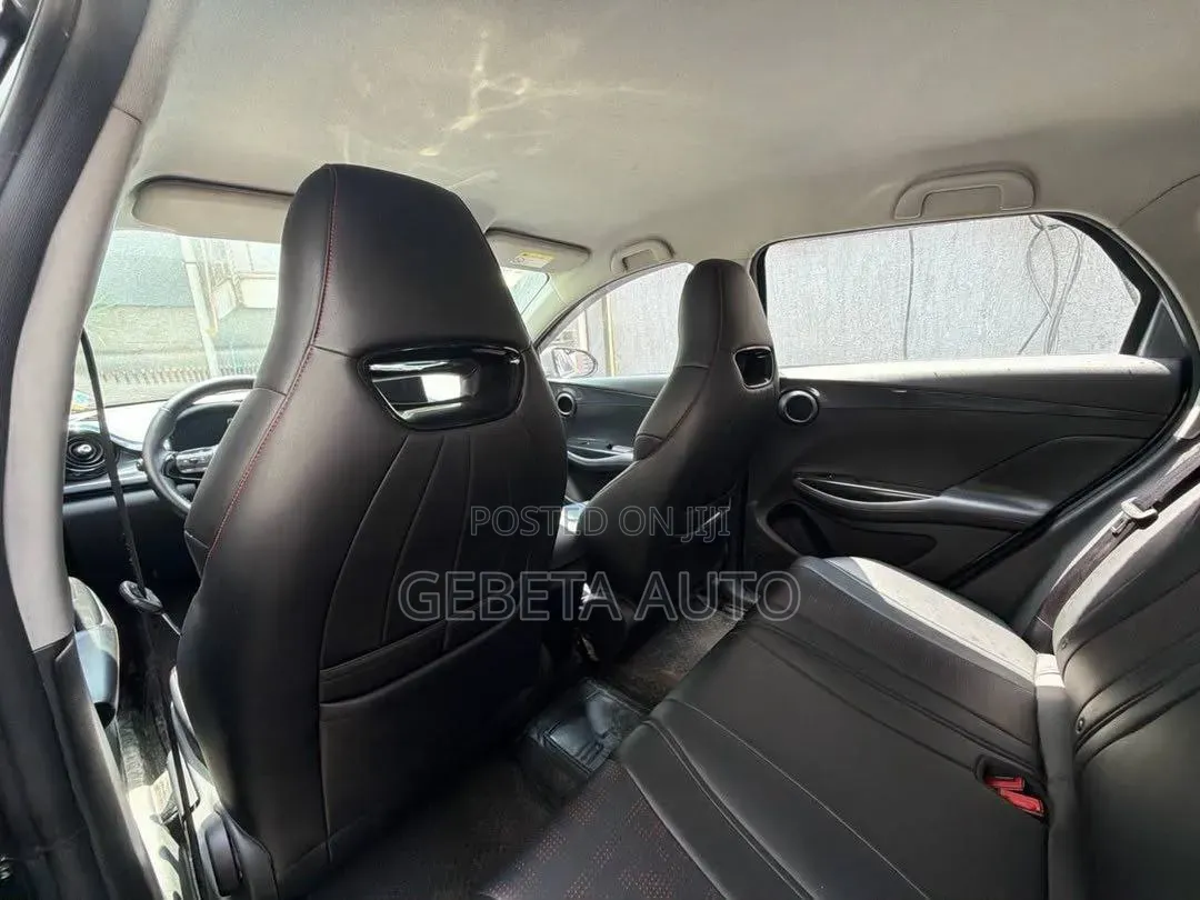 BYD E2 43 kWh 94 hp FWD 2025