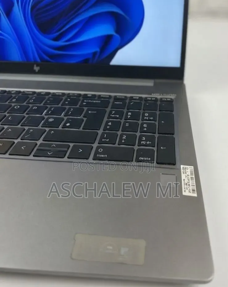 New Laptop HP ZBook 15 16GB Intel Core i7 SSD 512GB