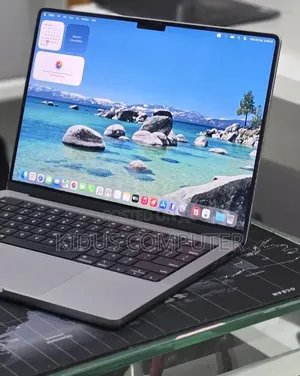 New Laptop Apple MacBook Pro 2021 M1 32GB Apple M1 Pro SSD 512GB