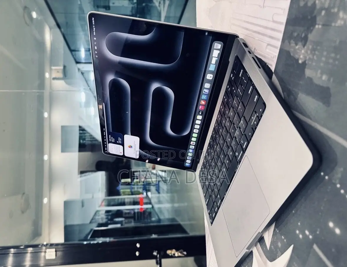 New Laptop Apple MacBook Pro 2020 M1 16GB Apple M1 Pro SSD 512GB