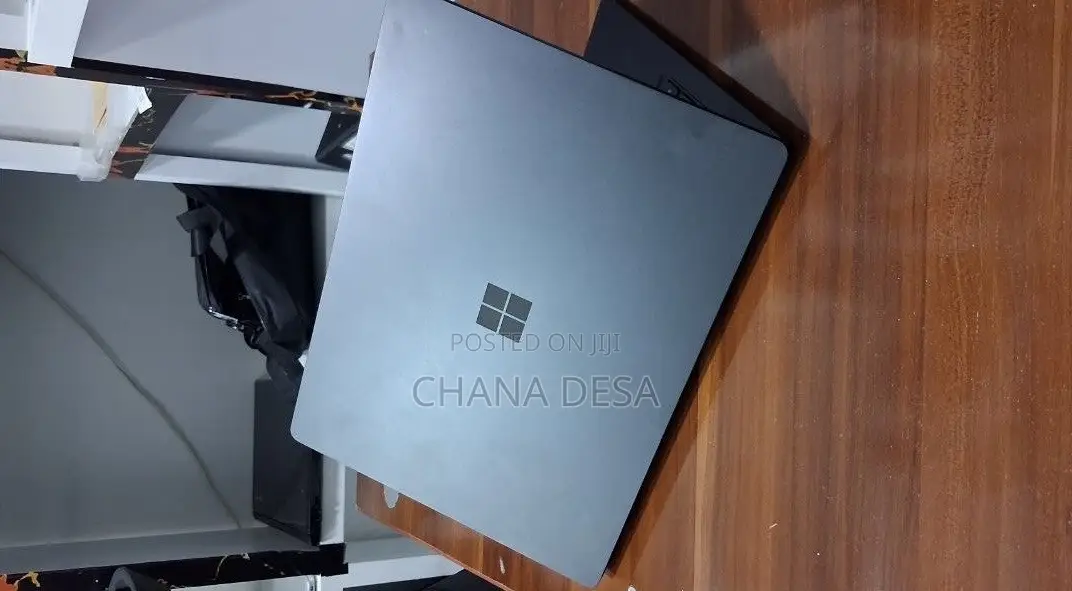 New Laptop Microsoft Surface Laptop 3 16GB Intel Core i7 SSD 256GB