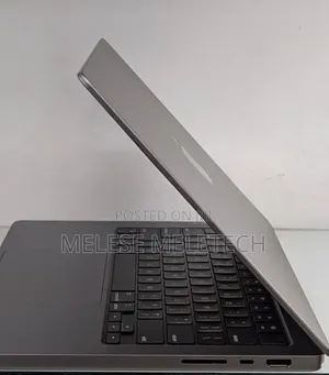 New Laptop Apple MacBook Pro 2021 M1 16GB Apple M1 Pro SSD 512GB