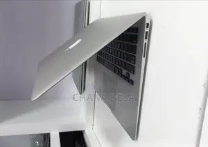 New Laptop Apple MacBook Air 2017 8GB Intel Core i7 SSD 128GB