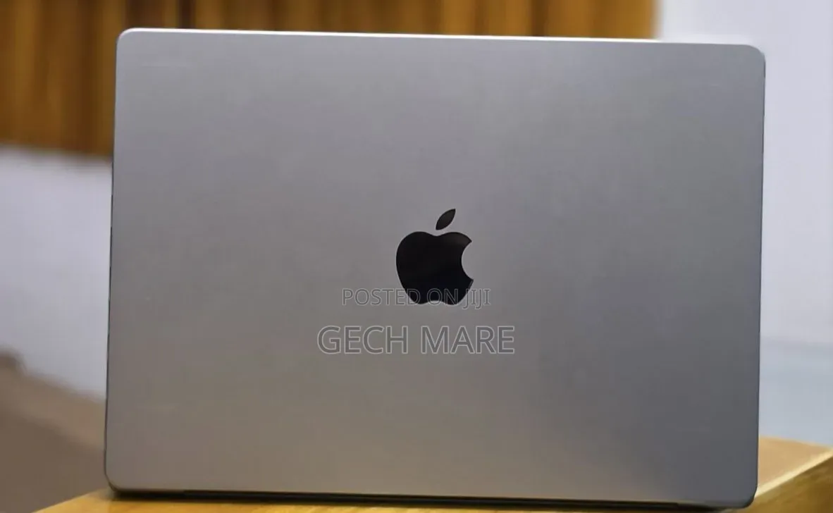 New Laptop Apple MacBook Pro 2021 M1 32GB Apple M1 Pro SSD 512GB