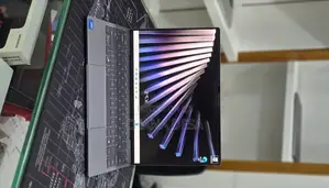 New Laptop Dell XPS 13 8GB Intel Core 5 SSD 512GB