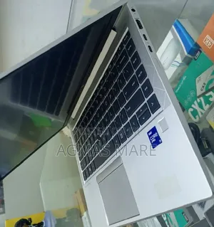 New Laptop HP EliteBook 840 G8 16GB Intel Core i5 SSD 512GB