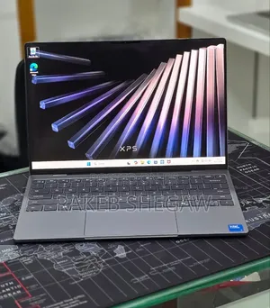 New Laptop Dell XPS 13 8GB Intel Core i5 SSD 512GB