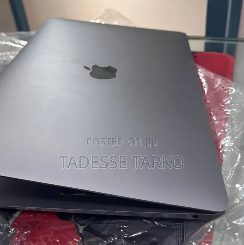 New Laptop Apple MacBook Air 2018 8GB Intel Core i5 SSD 128GB