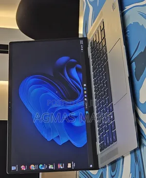 New Laptop Dell 16GB Intel Core i7 SSD 512GB