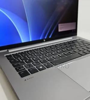 New Laptop HP ZBook Firefly 14 G10 16GB Intel Core i5 SSD 512GB
