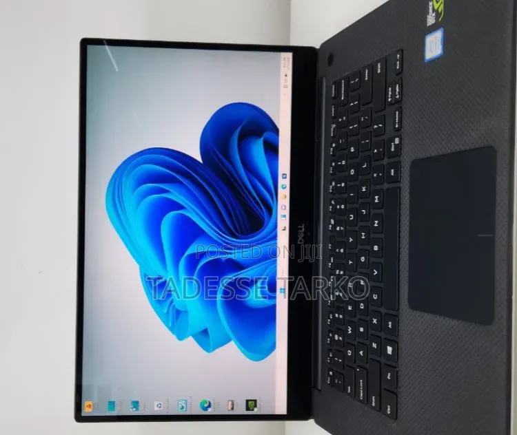 New Laptop Dell XPS 15 16GB Intel Core i7 SSD 512GB