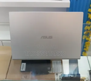 New Laptop Asus 8GB AMD A4 SSD 256GB