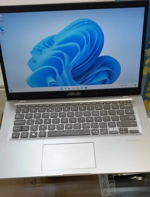 New Laptop Asus 8GB AMD A4 SSD 256GB