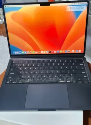 New Laptop Apple MacBook Air 2022 M2 8GB Apple M2 SSD 256GB