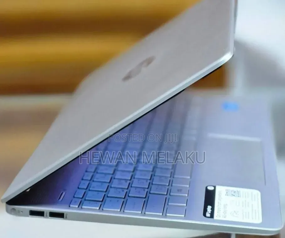 New Laptop HP Stream Notebook 8GB Intel Core i3 SSD 256GB