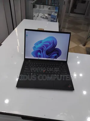 New Laptop Lenovo ThinkPad X1 Carbon 16GB Intel Core i7 SSD 512GB