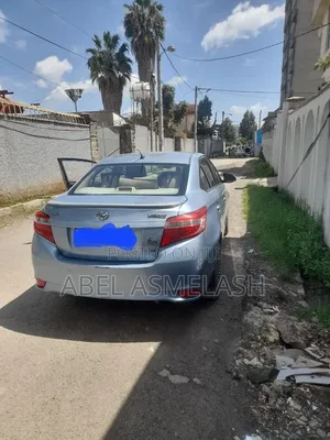 Toyota Yaris 2014 Blue